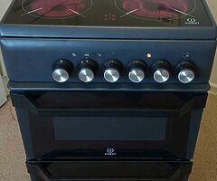 50cm Indesit electric cooker
