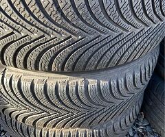 Mercedes 4x Alloys Like New With As New Tyres