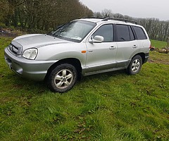 Hyundai santafe 4wd commercial no tax no test