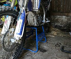Yamaha bike stand