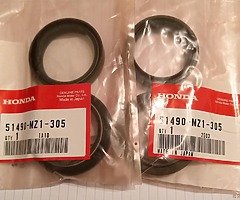 Honda Blackbird Parts - Image 4/4