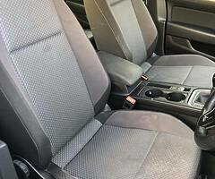 151 VW Passat 1.6 Diesel 120BHP - Image 6/9