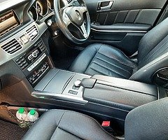 Mercedes Benz E 220 CDI - Image 8/10
