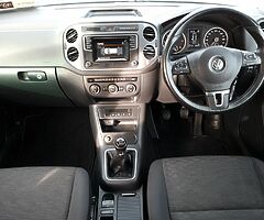 2016 Volkswagen Tiguan - Image 4/10
