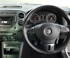 2016 Volkswagen Tiguan - Image 8/10