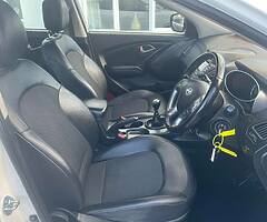 2015HYUNDAI ix35 EXECUTIVE 1  LADY OWNER NCT 2/23 116,000 MILES 6 SPEED MANUAL
