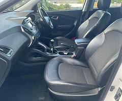 2015HYUNDAI ix35 EXECUTIVE 1  LADY OWNER NCT 2/23 116,000 MILES 6 SPEED MANUAL - Image 7/10