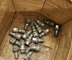 5x110 - 5x100 wheel adaptors