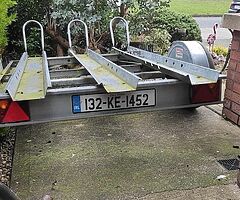 Bike trailer for 3 bikes