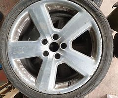 4 tyres next to new and 4 alloys