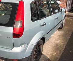 2004 Ford Fiesta, 1.2L , Green.