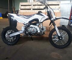 2021 SYM sy 125 cc 14" 12 " Wheel  size - Image 5/5