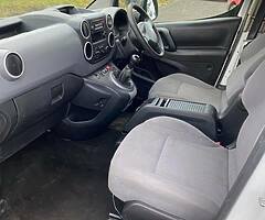 2013 Peugeot Partner