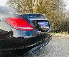 2017 Mercedes C-Class C300d AMG Line Premium - Image 5/10