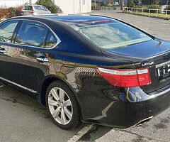 LEXUS LS600H L 4x4 5.0 V8 
HYBRID  - Image 4/7