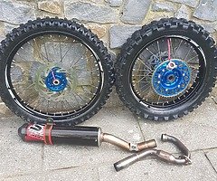 Yz250f/wr250f Wheels and exhaust - Image 5/8