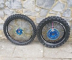 Yz250f/wr250f Wheels and exhaust - Image 8/8