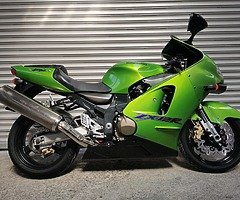 Kawasaki ZX12 in mint condition. - Image 5/7