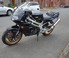 2000 Aprilia Falco - Image 4/9