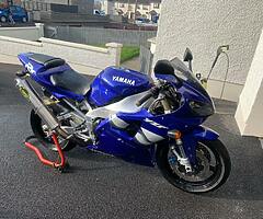1998 yamaha r1