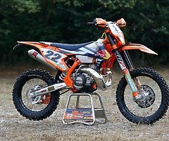2017 KTM 300