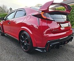 **2016 Honda Civic Type-R Turbo FK2** - Image 6/10