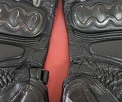 DAINESE MOTORCYCLE GLOVES SIZE XL