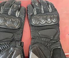 DAINESE MOTORCYCLE GLOVES SIZE XL - Image 4/4