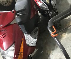 2004 Honda Lead