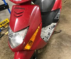 2004 Honda Lead - Image 5/7