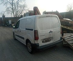 2015 Peugeot Partner