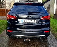 Hyundai santa fe ((NEW MODEL))