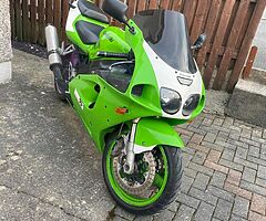 99 ZX7R - Image 6/8