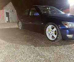 Lexus is200