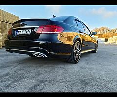 Mercedes-Benz E250 top spec