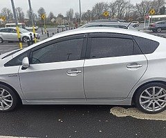 Toyota Prius low mileage - Image 3/8