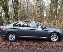 161  VW PASSAT TDI BMT 6 SPEED SALOON . - Image 7/10