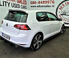 2014 Volkswagen Golf - Image 9/10