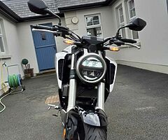 2018 Honda CB - Image 4/10