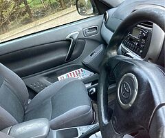 2002 Toyota RAV4 - Image 5/6
