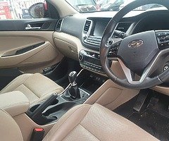 2018 hyundai tuscan suv Executive jeep only 45klms - Image 4/8