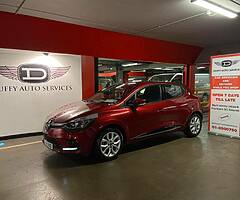 171 Renault Clio 1.2 petrol.   LIKE NEW!! - Image 3/9