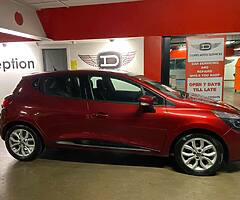 171 Renault Clio 1.2 petrol.   LIKE NEW!! - Image 4/9