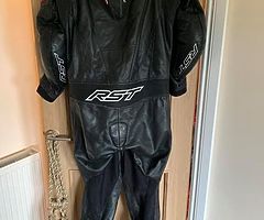RST TracTech Evo one peace Motorbike Leathers size uk 48