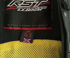 RST TracTech Evo one peace Motorbike Leathers size uk 48