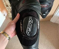RST TracTech Evo one peace Motorbike Leathers size uk 48
