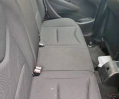 09 Peugeot 308 1.6hdi