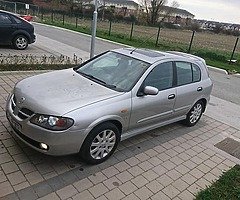 Nissan almera
