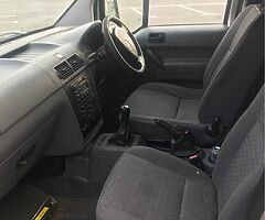 2004 Ford Transit Connect - Image 4/10
