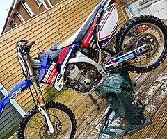 2009 Yamaha YZF - Image 5/5